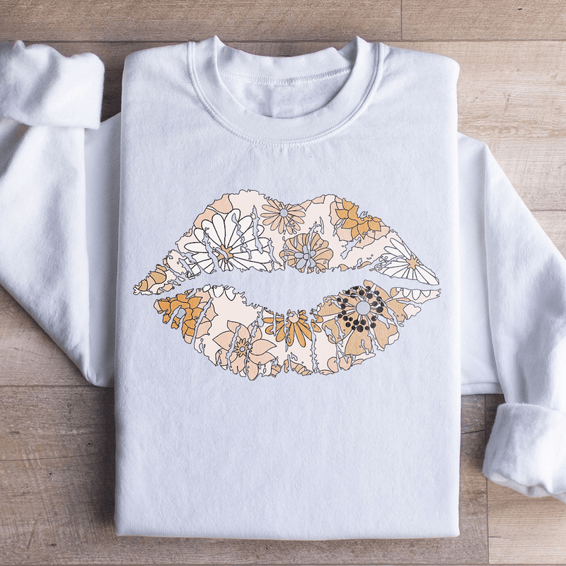 Daisy Lips Sweatshirt White / S Peachy Sunday T-Shirt